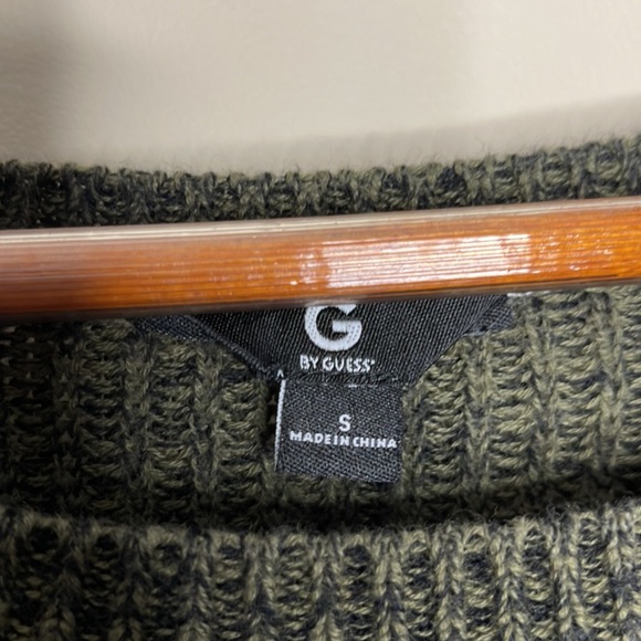 Guess Sweater with open shoulders - Picture 3 of 5